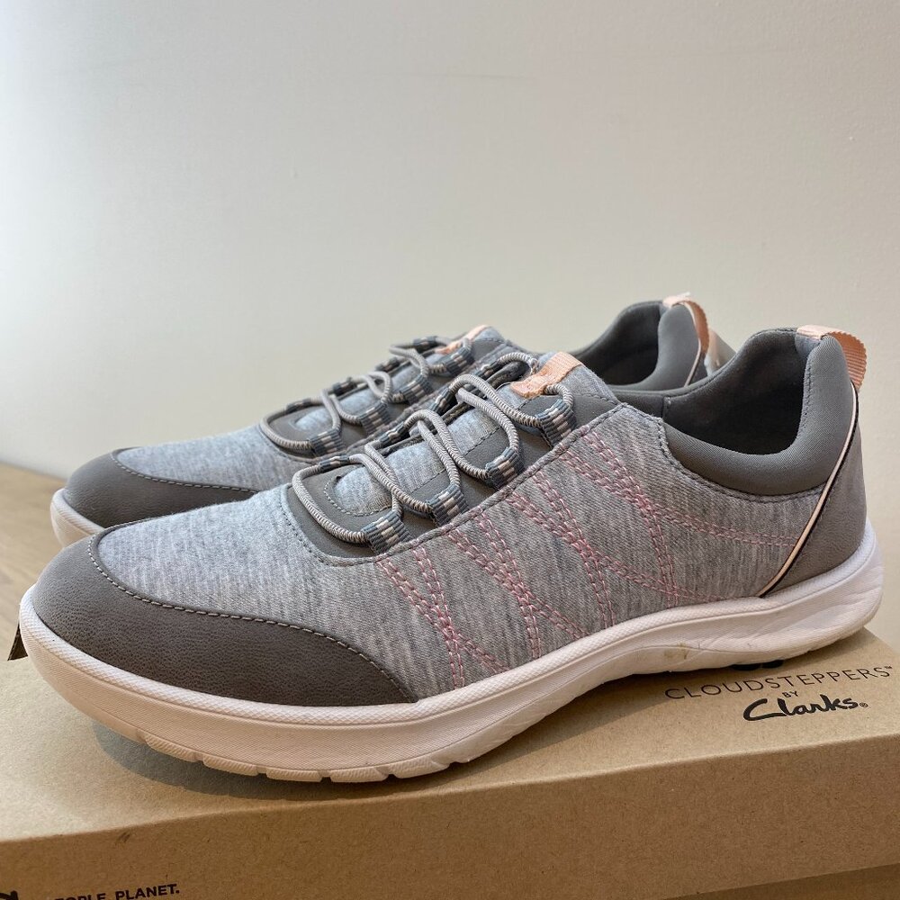 Cloudsteppers By Clarks Sneakers Gray - Women's Size 8